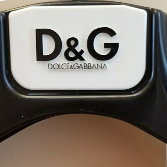 Authentic Vintage D &G Dolce and Gabbana hanger - Picture 3 of 4